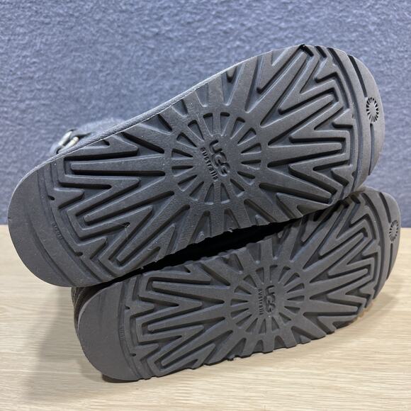 UGG Australia Tularosa Route Cable Knit Sweater Boots Gray Womens Size 6 - Picture 8 of 15